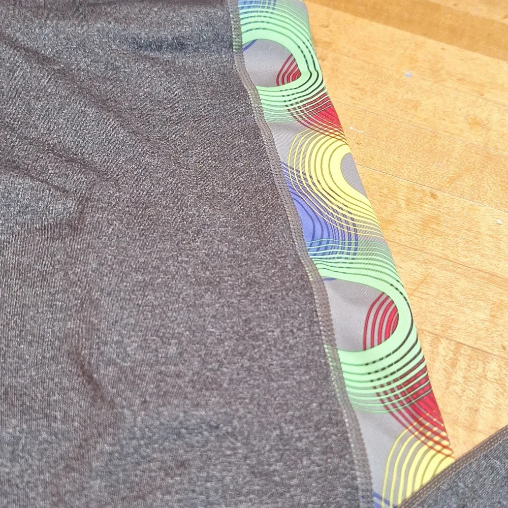 New Gap Kids Gray Rainbow Leggings Dri-fit Performance Kids XXL‎ 14-16